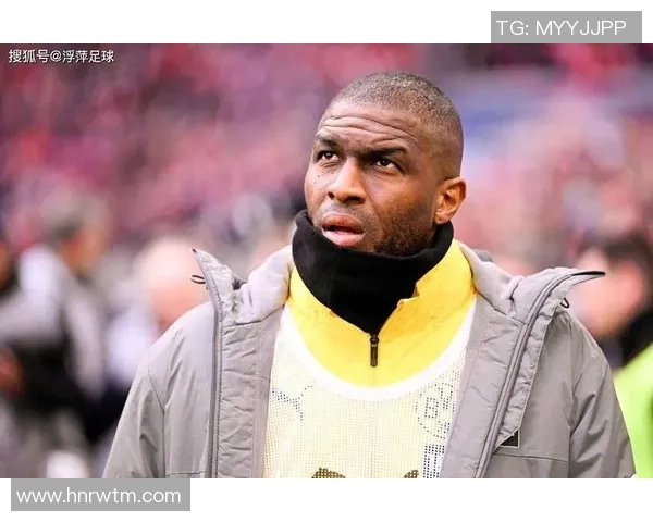 法国巴黎足球队黑人球星为球队带来新希望与突破的传奇之路