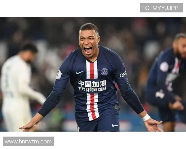 法国足球天才卡姆巴佩的成长历程与国际赛场表现分析